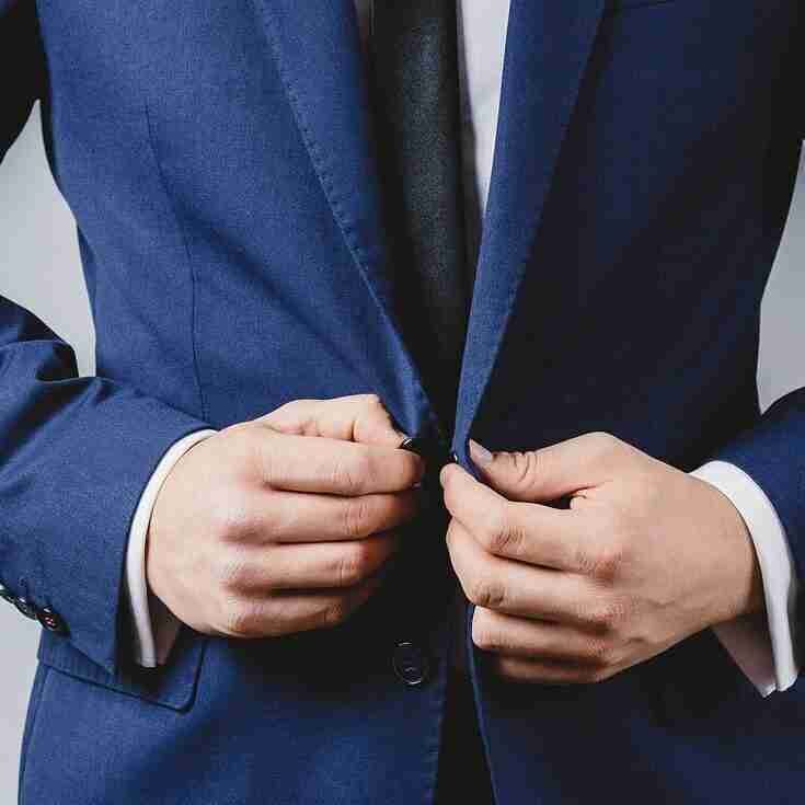 cropped-cropped-cropped-cropped-cropped-businessman-4914044_1280.jpg